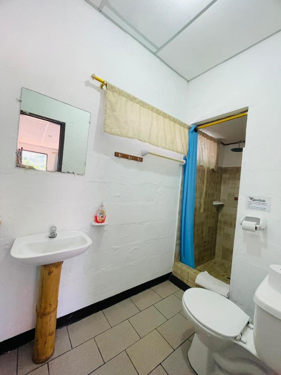 Hostal Darwin Puerto Ayora  Luaran gambar